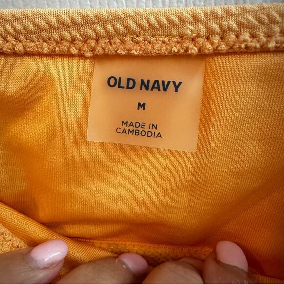 Old Navy Pucker Convertible Bandeau Bikini Swim Top size M NWOT - Picture 6 of 8